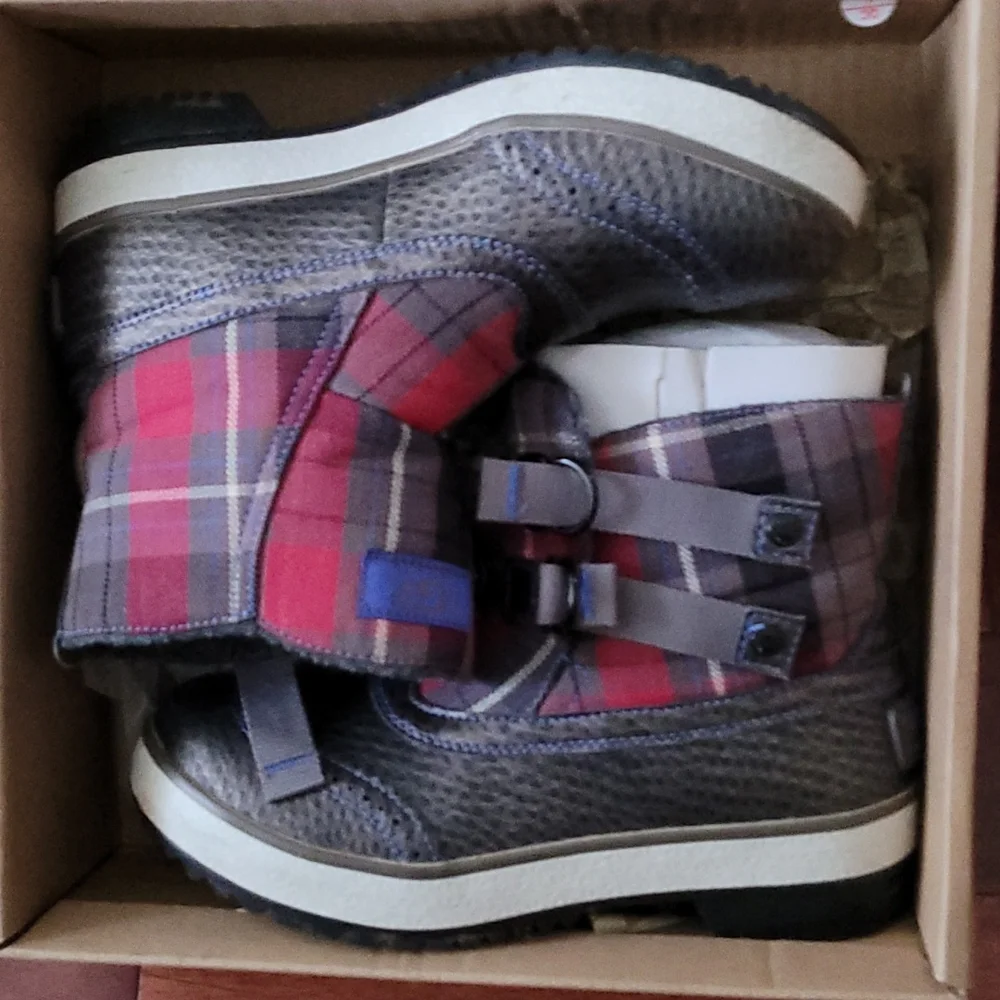 💖HOST PICK💖 UGG Marrais Waterproof Boots - Picture 12 of 12